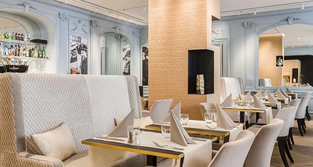Hotell Royal Saint Honore Louvre Paris