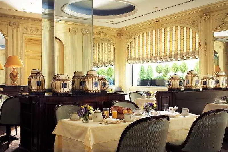 Hotell Royal Saint Honore Louvre 4*