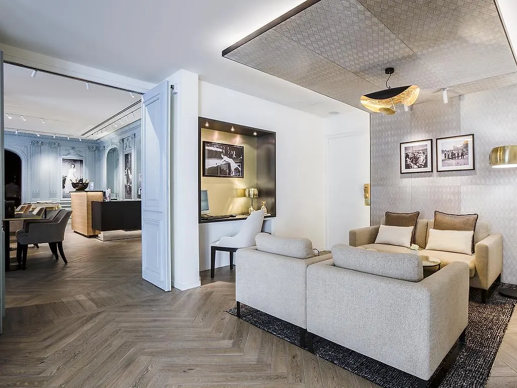 Hotell Royal Saint Honore Louvre 4*
