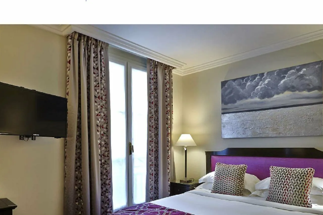 Royal Saint Honore Louvre 4*